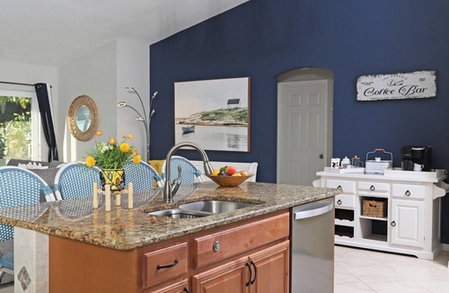 Treasure Coast House | House Port St. Lucie Near Beaches 10 min to TRADITION. Dogs Welcome