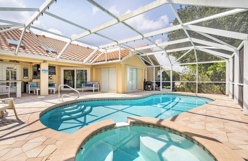 Tara Golf and Country Club House | House with heated pool, hot tub, golf course