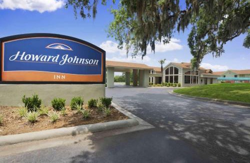 Burton Hotel | Howard Johnson by Wyndham Beaufort/Parris Island