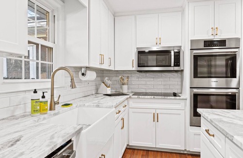Greer House | HUGE Family Home in Greer-Peaceful, Walkable, Fun!