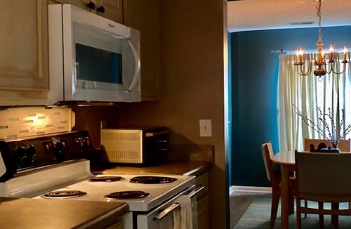 Charleston House | Hygge Charleston Townhome Near Folly Beach & Downtown w Paved Walking Trail!