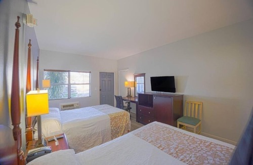 Le Barons Of Titusville Hotel | Ideal For Exploring Titusville: Unit Near Manatee Deck With Parking
