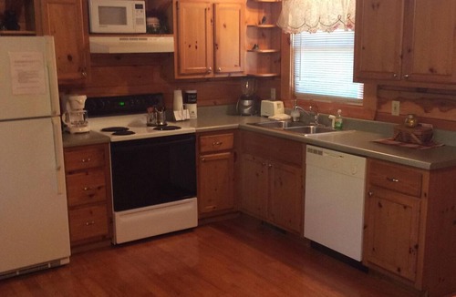 Sevierville Cabin | In between Gatlinburg and pigeon Forge