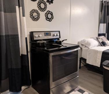 Fayetteville House | In Fayetteville, Near Fort Bragg, Cape Fear, FSU