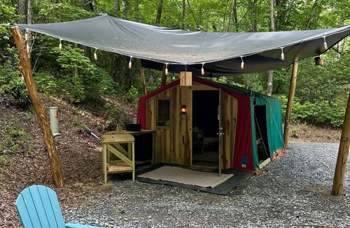 Brevard Cabin | Indian Attack Cabin Tent - Wi-Fi
