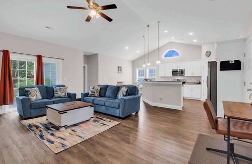 Murrells Inlet House | Inlet Retreat Near Golf, River & Ocean Boat access