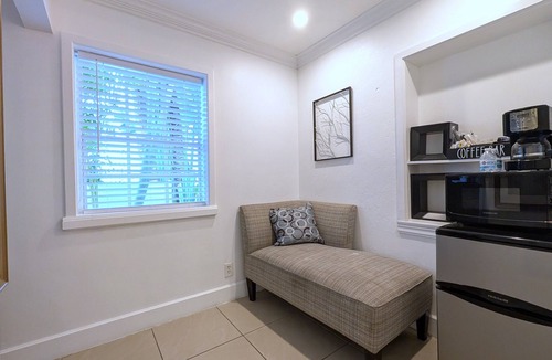Wilton Manors Hotel | Inn On The Drive (Adults Only)