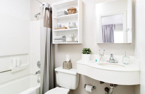 Warner Robins Hotel | Intown Suites Extended Stay Warner Robins