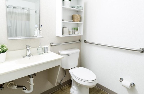 Gwinnett Place Hotel | Intown Suites Extended Stay Atlanta GA - Gwinnett Place
