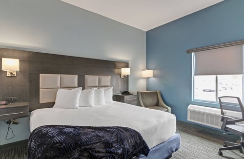 Garden City Hotel | Iris Garden Inn