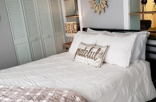 Sebastian Hotel | Island View Cottages Sebastian