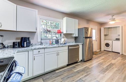 Jacksonville House | Jacksonville Retreat w/Yard near Base & Beach