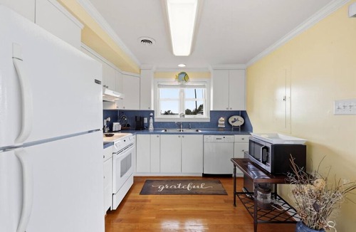 Minnesott Beach House | James Place - Waterfront Serenity on Dawson Creek