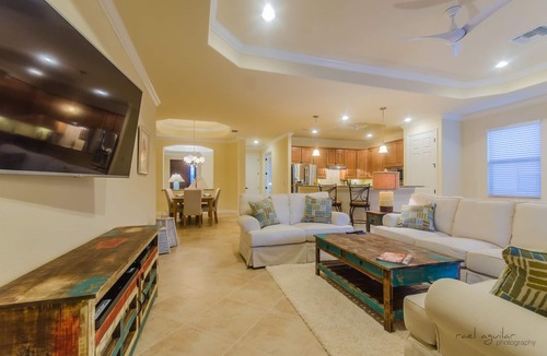 Naples House | January 2026 Still Available ! TREVISO BAY -RESORT. LUXURY POOL & Spa GOLF HOME