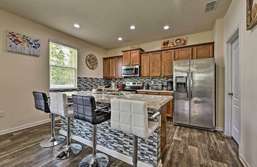 Westside House | Jax Home w/Yard - 10 Mi to Adventure Landing!