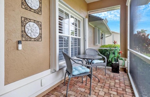 Trafalgar House | Jenny 1060