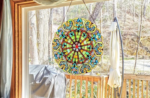Rocky Bottom House | Jocassee Gorge Mountain Lodge on creek-Waterfront