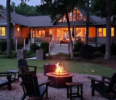 Chapin House | Joy Seeker on Lake Murray with private dock and view