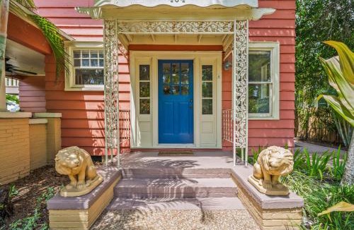 Downtown House | Julia Place