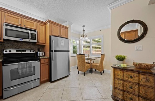 Bella Vista Apartment | Jupiter Bay Breeze- Coastal 2BR Condo Near Beach