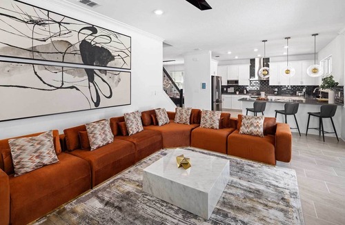 Melbourne Beach House | Just Beachy| New 5BR Beach House with Under - the - Sea Theme Room + More