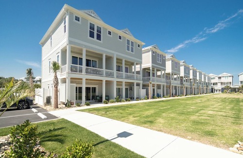 Emerald Isle House | Just steps away - beach, pool, & attractions on the Emerald Isle! New Home.