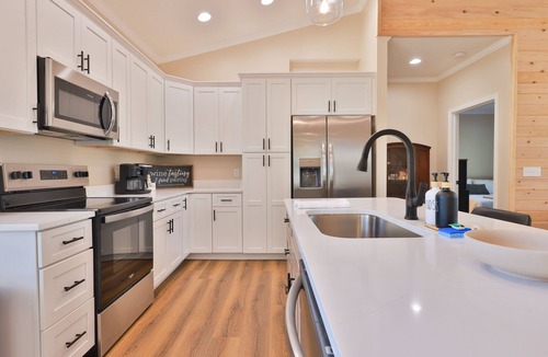 Martin House | Katie Bird’s Nest a Charming 3-bedroom house in wonderful Martin