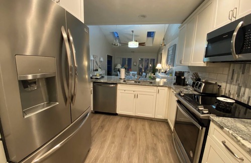 Vass Condo | Kelly's Cozy Golf Getaway/Enclosed Patio/Lakeside/Woodlake's Maples Golf Course on Site/Minutes from Fort Bragg/40 Plus Golf Courses Nearby/Sleeps 8