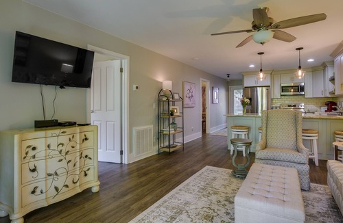 Salem Condo | Keowee Key Condo Rental w/Golf Course View!