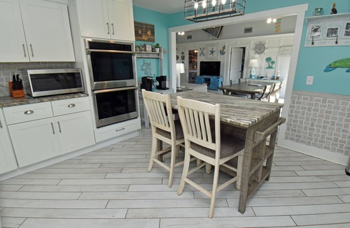 Inlet Harbour House | Kick's Kids - Channelfront in Garden City Beach!