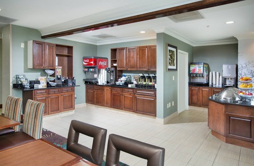 National Hills Apartment | King Suite Near Bush Field Airport | Free Daily Breakfast + Fitness Center