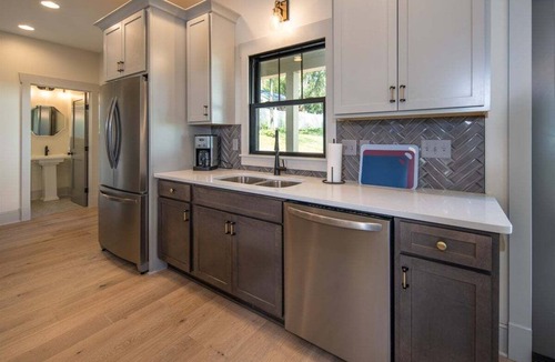 Brevard House | Kings Creek Cottage Downtown