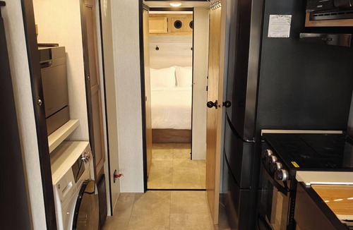 Fleming Apartment | Kings Ferry site 12 Timberwolf RV, Riverside in Wonderful Richmond Hill