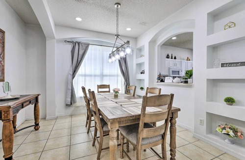 Seasons House | Kissimmee Home w/Pool < 9 Mi to Disney World!