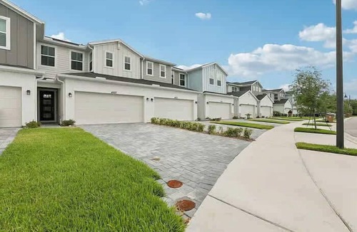 Kissimmee House | Kissimmee Retreat 4BR House, Pool & Games