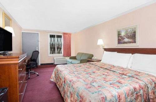 Augusta Hotel | Knights Inn Augusta at Boy Scout Rd