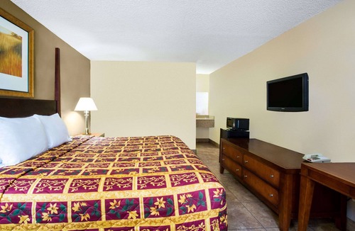 Oak Ridge Hotel | Knights Inn Orlando
