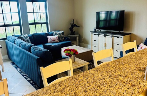 Ave Maria Condo | La Piazza 3br/3 ba top floor condo overlooking magnificent Oratory & Town Center