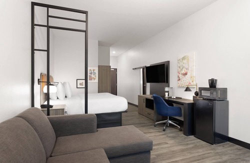 Olive Branch Hotel | La Quinta Inn & Suites by Wyndham Olive Branch