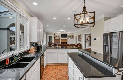 Irmo House | La Ventana Luxe Lake Retreat - Sleeps 16+