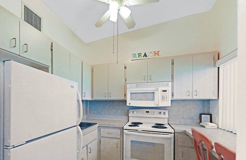 Sylvan Shores Condo | Lake Blue Resort - #14 - *Waterfront, Sandy Beach, boat slips, heated pool