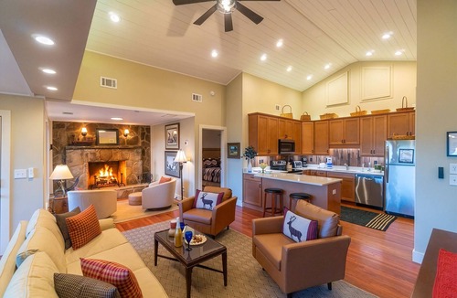 Clarkesville House | Lake Burton cottage with hot tub, lake views, and 3 bedrooms.