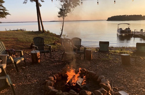 Dewy Rose House | Lake front home with a million dollar view