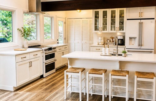 Bracey House | Lake Gaston Waterfront Home: Dock, Hot Tub, Kayaks, Firepit, Dogs Welcome