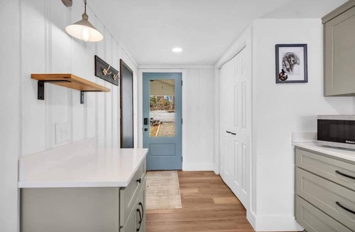Cross Hill House | Lake Greenwood Splash & Stay
