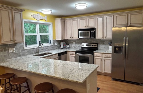 Westminster House | Lake Hartwell on McKinney Point, near Clemson!