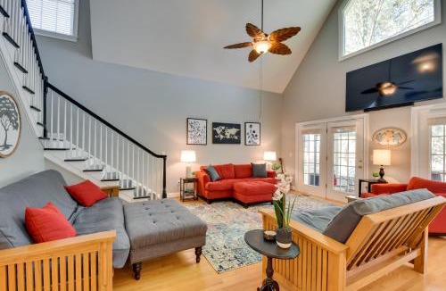 Fair Play House | Lake Hartwell Vacation Rental w/Boat Dock & Slip!