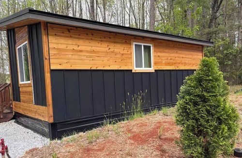 Salem House | Lake Jocassee Hideaway