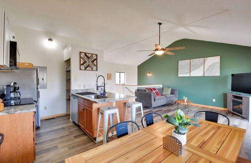 Seneca House | Lake Keowee Gem! Close to Clemson & Hiking Trails