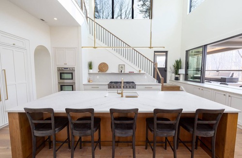 Six Mile House | Lake Keowee House - A Luxury Lakeside Retreat